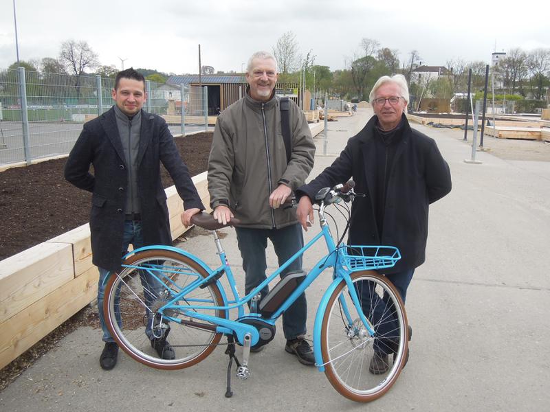 Mit dem Fahrrad zur Gartenschau ADFC Bayern und Kratzer