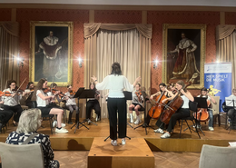Die Musikschule bietet zahlreiche Konzerte an.