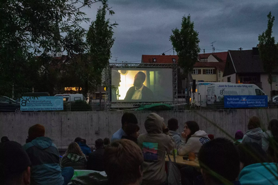 Der diesjährige Kultursommer wird mit der Kurzfilmnacht
am 20. Juni eröffnet.