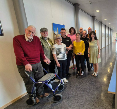 Heimatzeichnungen, Porträitmalerei und Hobbykunst zusammen mit der Ausstellung "Max ist Marie"