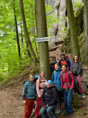 Vom Plastikgriff an den echten Fels – Kletterkurs im Birgland