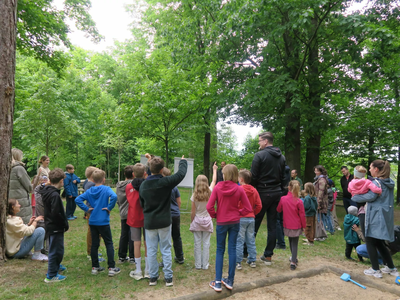 Die anwesenden Kinder brachten enthusiastisch ihre Wünsche und Ideen ein.