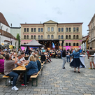 Zahlreiche Gäste feierten die Internationale Nacht auf dem Oberen Hauptplatz.