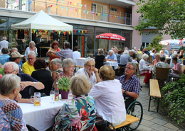 Zu einem gemeinsamen Abend im Bürgerzentrum lädt das Seniorenbüro Ende Juli ein. 