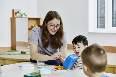 Werde Tagesmutter oder Tagesvater: Qualifizierung startet im Januar 2026