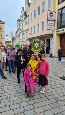 DAV Sektion Pfaffenhofen-Asch beim Volksfestauszug