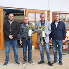 Ehrung für die langjährige Treue zum Volksfest Pfaffenhofen (v. l. n. r.): Volksfestreferent Richard Fischer, Armin Kreis, Wolfgang Beck und Bürgermeister Thomas Herker