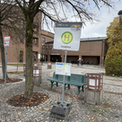 Haltestelle Ilmtalklinik wieder am Klinikeingang