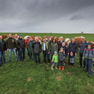 Stadtrat im März 2024 in Tegernbach bei einem Bodenallianz Landwirt.