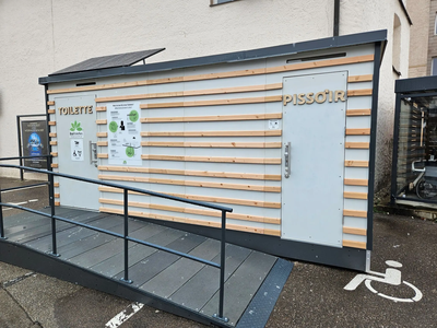 Die wasserlose WC-Anlage am Sparkassenplatz ist ein Test.