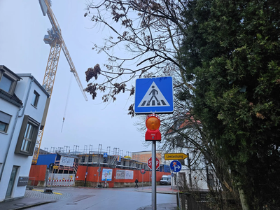 Neuer Fußgängerüberweg in Weiherer Straße