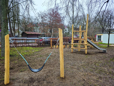 Rutschen, schaukeln,  balancieren