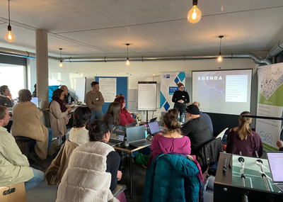 Mit KI und Elevator Pitch zum eigenen Online-Auftritt