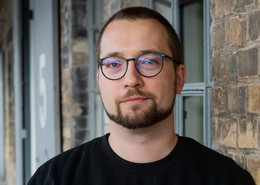 Der neue Lutz-Stipendiat steht fest: Peter Thiers zieht im Mai in den Flaschlturm ein, um dort auch seinen „Zwischenfall“ zu schreiben. 