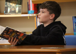 Landkreissieger Dean Nothaft liest aus Juma Kliebenstein: Die schlimmste Klasse der Welt