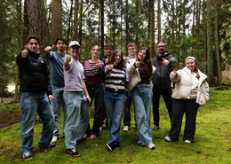 Das Jugendparlament war zusammen mit ehrenamtlichen Helfern und der Stadtjugendpflege auf Klausurwochenende im Bayerischen Wald. 

(v. l. n. r.: Felix Dick (1. Vorsitzender), Jan Rashid, Emil Kirschner, Lina Franke (2. Vorsitzende), Tobias Vasile, Laura Enevoldsen, Max Stahl, Milla Gallus, Matthias Stadler (Leiter der Stadtjugendpflege), Melany Di Liberto (ehrenamtliche Betreuerin)