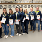 Die Vereinsmeister: (v. l.) Katja Schweigard, Jonas Fritz, Anja Schweigard, Stefanie Reisner, Michael Halmich, Silvia Schweigard, Gerlinde Reisner, Manfred Schweigard, Erich Halmich, Ida Donaubauer sowie Heinz Repper und Stefan Mikolasch.