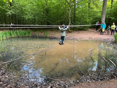 Familiengruppe im Walderlebniszentrum Schernfeld