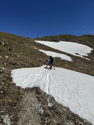 Mountainbike trifft Schneefeld
