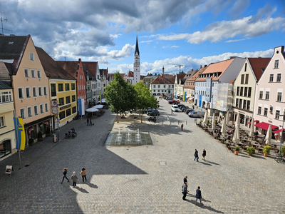 Wegen des Nachtflohmarkts kommt es am 9. August in der Innenstadt zu Straßensperrungen und Verkehrsänderungen.