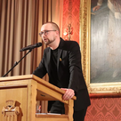 Anschließend stellte Peter Thiers seinen Zwischenfall dem Publikum vor.
