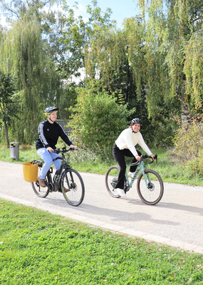 Radeln durch den Bürgerpark. 