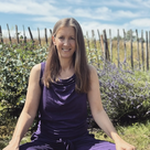 Yoga-Trainerin Daniela Cabric bietet im Seniorenbüro ab dem 7. September wieder den Augen-Yoga-Kurs an.