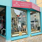 Kleiderkammer mit Tag der offenen Tür
