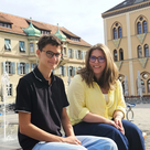 Die neuen Auszubildenden der Stadtverwaltung Pfaffenhofen (v. l. n. r.: Felix Herbst und Sophia Gatt) 