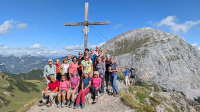 2085 m hoher Gipfel am Hahnkampl