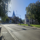 Foto: Der Vorplatz der Evangelisch-Lutherischen Kirche soll geöffnet werden.
