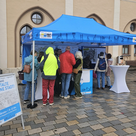 Am PAFundDU-Stand haben trotz Regen zahlreiche Bürgerinnen und Bürger das Gespräch gesucht. 