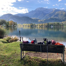 Bank mit Ausblick am Kochelsee