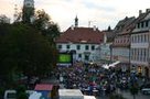 Das erste Public Viewing in Pfaffenhofen fand bei der WM 2006 auf dem unteren Hauptplatz statt. Bei der EM 2016 werden die Deutschland-Spiele auf dem Kirchplatz vor dem Haus der Begegnung übertragen.