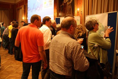 Der Informationsabend zum neuen Flächennutzungsplan im Rathaus stieß im April auf großes Interesse bei den Bürgern. Um die künftige Entwicklung der Ortsteile geht es nun bei zwei Infoveranstaltungen in Uttenhofen und Tegernbach.