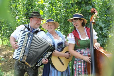 Boarisch g‘redt, g‘sunga und aufg’spuit