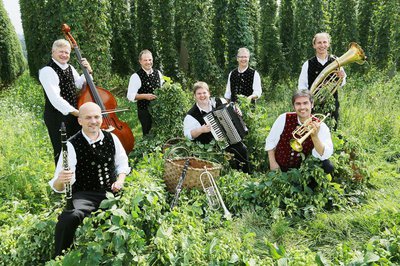 Spielen am 5. und 6. August auf der Gartenschau: die Dellnhauser Musikanten