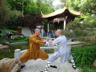 Die Mönche des Pfaffenhofener Xiaolin Tempels beim Kung Fu Training.