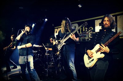 Die Band Prior the End beim Onstage 2022.