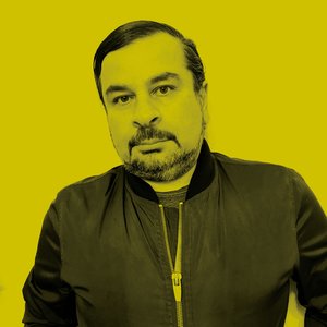 Bild von einem Mann in gelb/schwarz