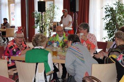 Unsinniger Donnerstag am Hofberg mit Auftritt der Narhalla Ilmmünster