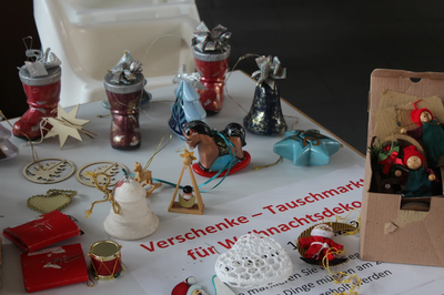Verschenke- & Tauschmarkt für Weihnachtsdeko am Hofberg