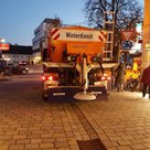 Für die Räum- und Streufahrzeuge der Stadtwerke und seine Fahrer ist es oft eine Herausforderung die engen Strasse von Pfaffenhofen zu räumen.