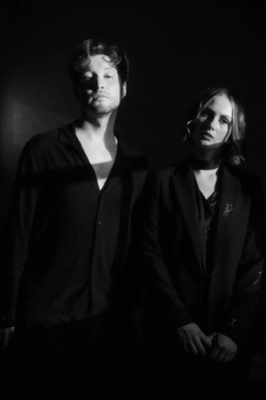 Winterbühne – Nick and June