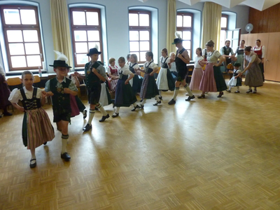 Schuhplatteln und Volkstänze lernen - Jeder kann's lernen!