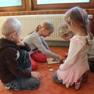 Spielende Kinder in der Kita St. Elisabeth