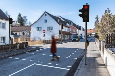 So soll es aussehen: Im städtischen Verkehrskonzept sind an der Hohenwarter Straße u.a. zwei Fußgängerampeln in Höhe der Quellengasse und der Äußeren Quellengasse geplant.