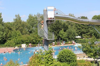 Die Vorfreunde steigt. Ab 1. März gibt es die Saisonkarte zum günstigen Vorverkaufspreis im Hallenbad der Realschule.