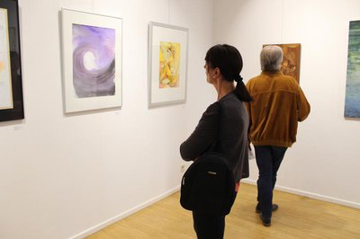 Blick in die Ausstellung Hallertauer Künstler 2018
