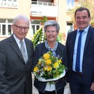 Erika und Klaus Thalmeier freuten sich über viele Glückwünsche zu ihrer Diamantenen Hochzeit. Im Namen der Stadt Pfaffenhofen gratulierte Zweiter Bürgermeister Albert Gürtner (rechts).